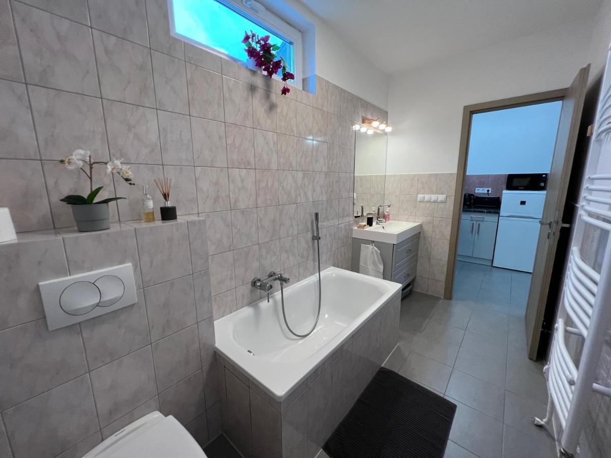 Spirit Homes Apartments Orosháza Εξωτερικό φωτογραφία